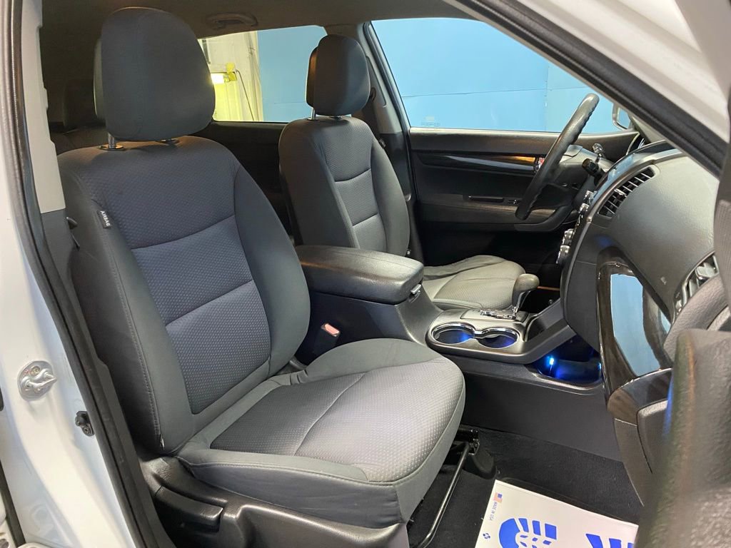 Used 2012 Kia Sorento LX image 48