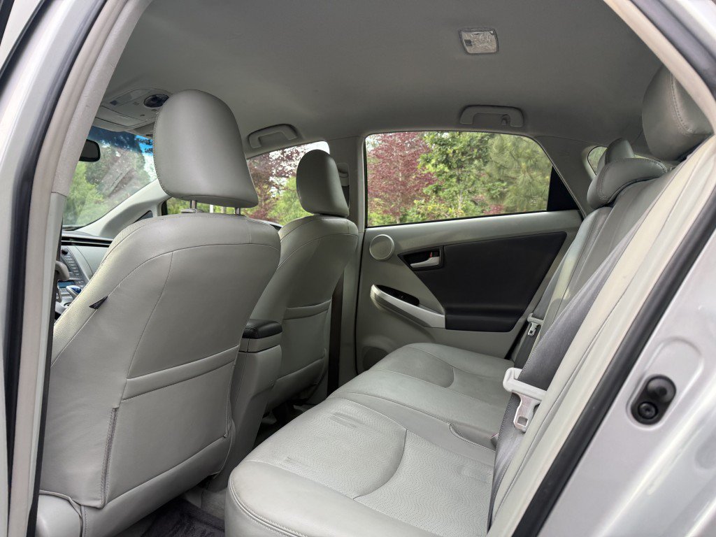 Used 2010 Toyota Prius Five FWD image 19