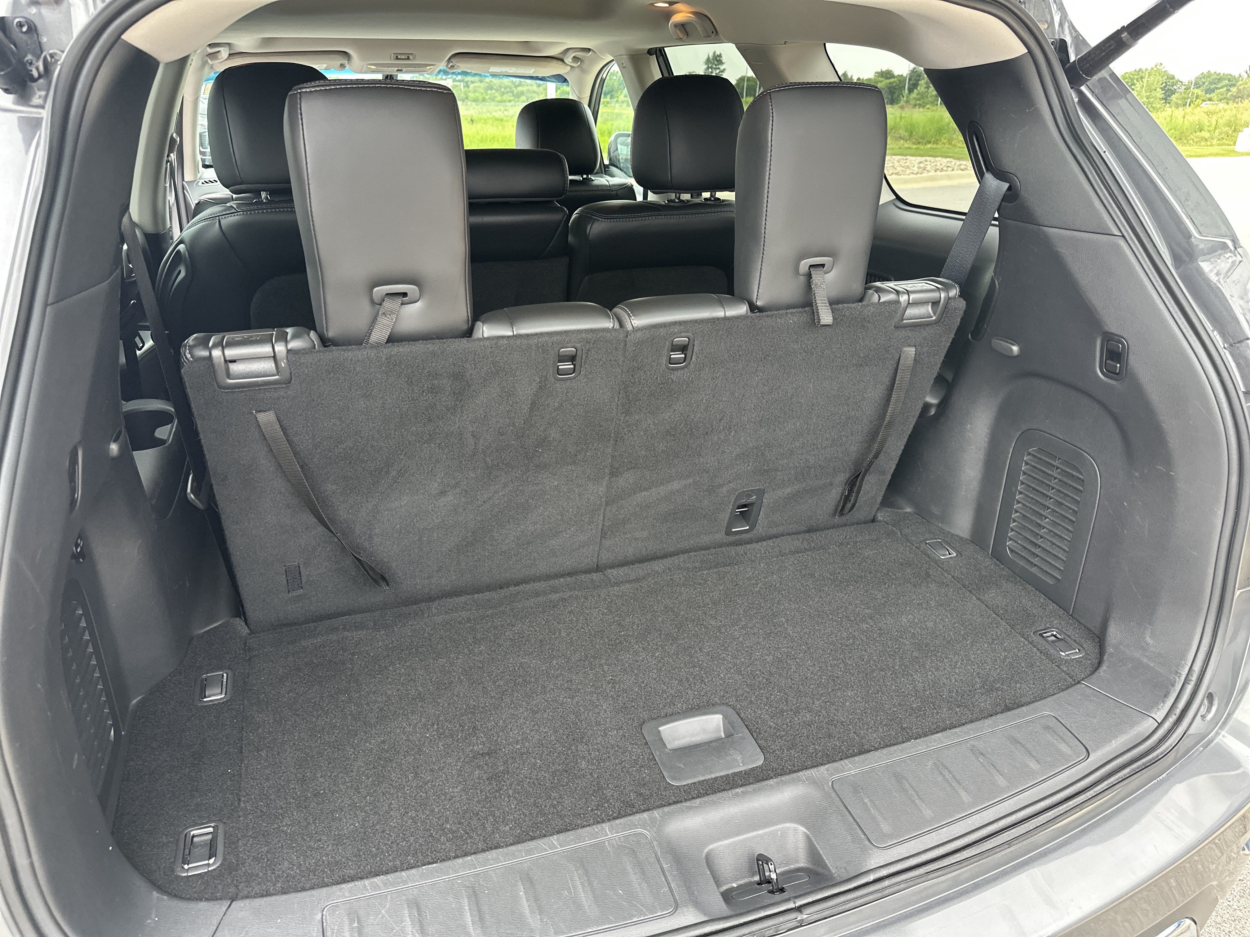 Used 2016 Nissan Pathfinder SL w/ SL Premium Package AWD/4WD image 28