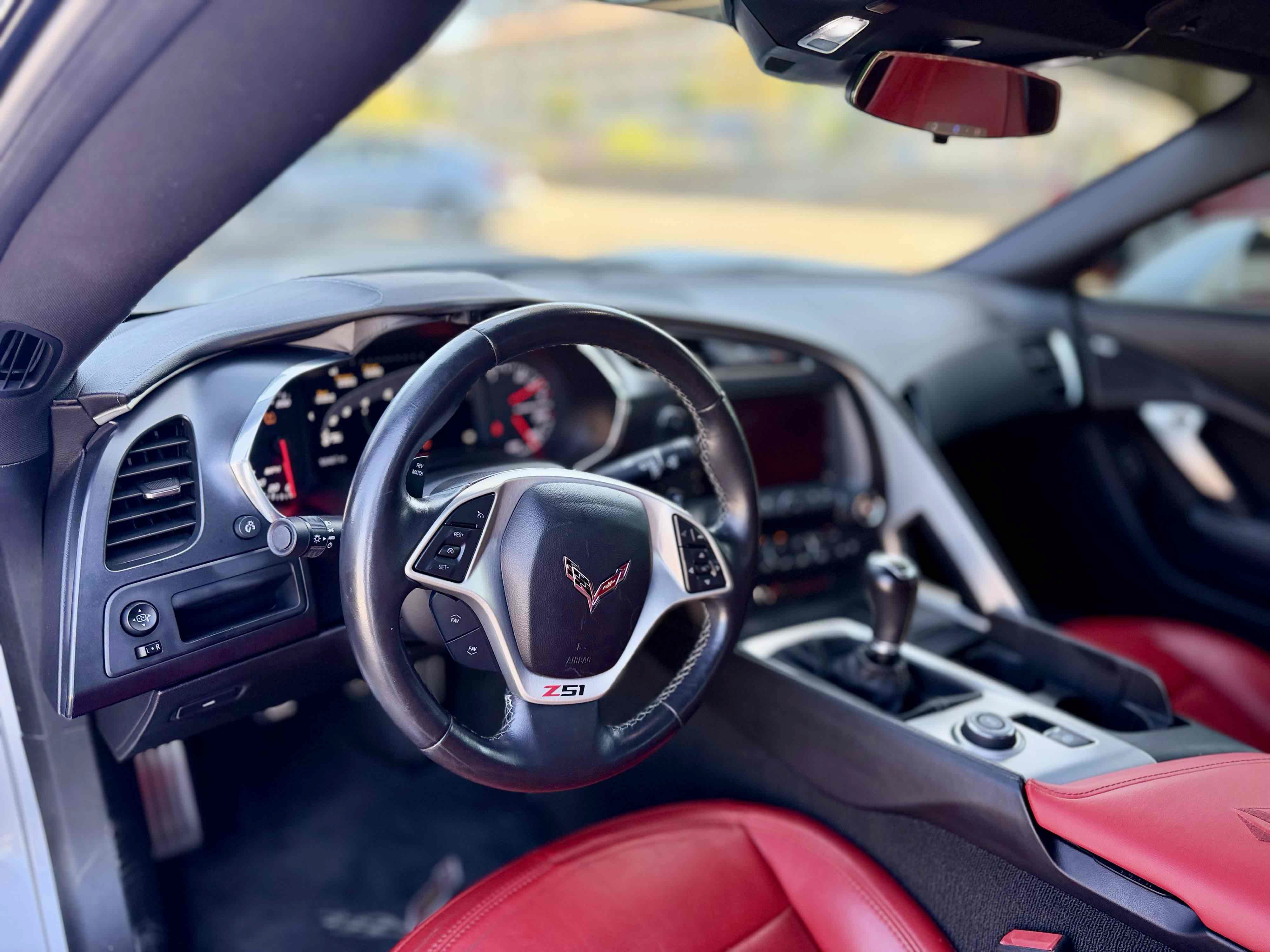 Used 2015 Chevrolet Corvette Stingray Coupe RWD image 19