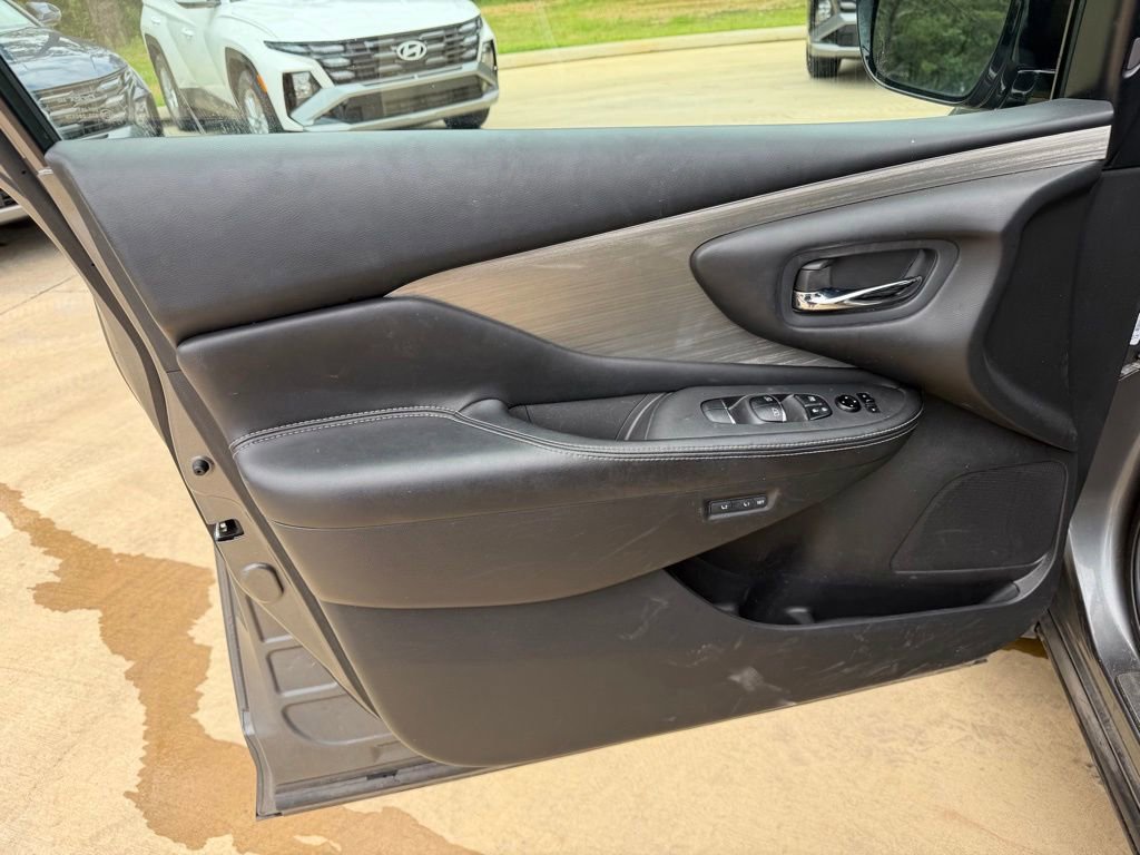 Used 2015 Nissan Murano SL FWD image 13