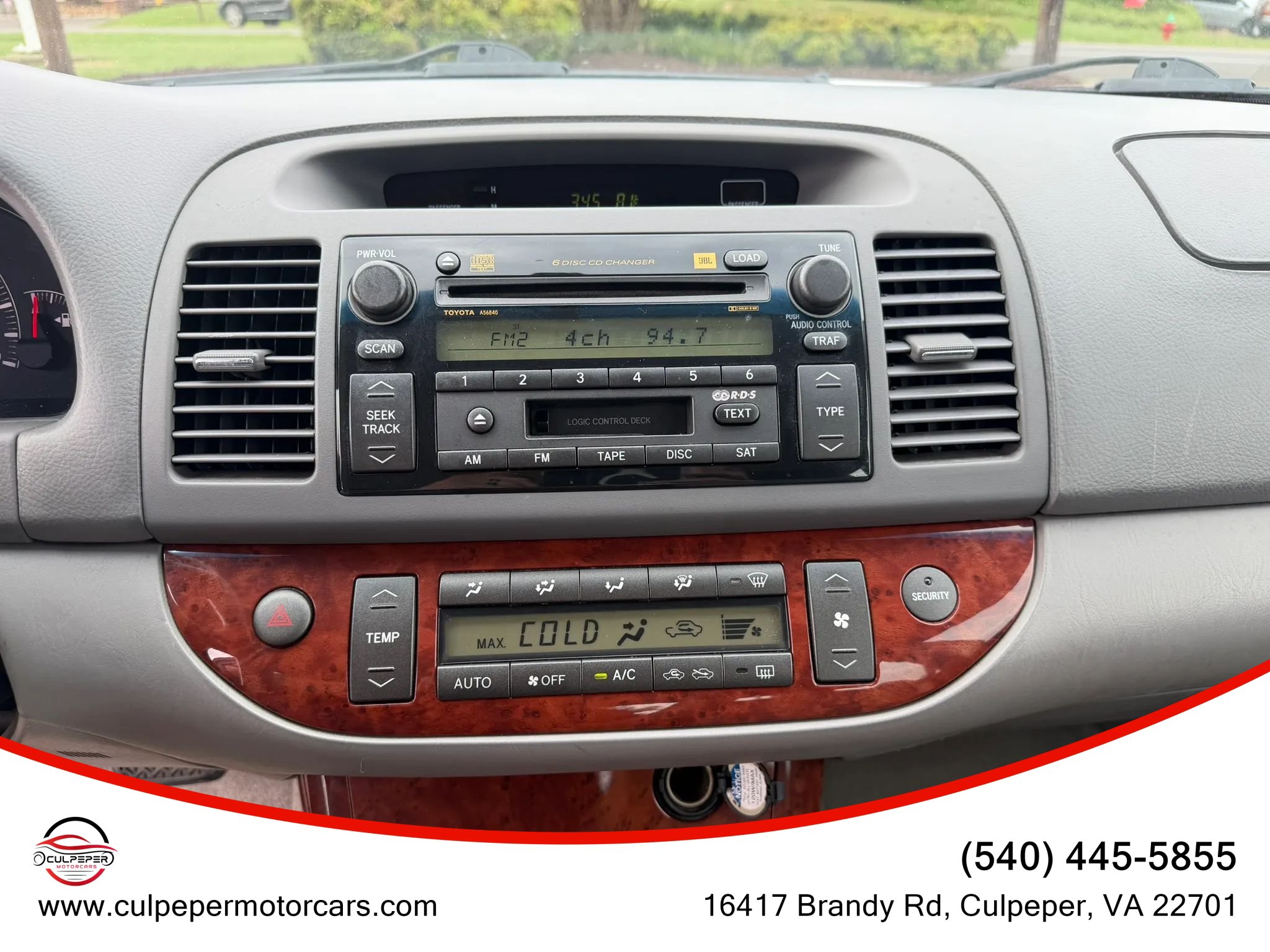 Used 2005 Toyota Camry XLE FWD image 21