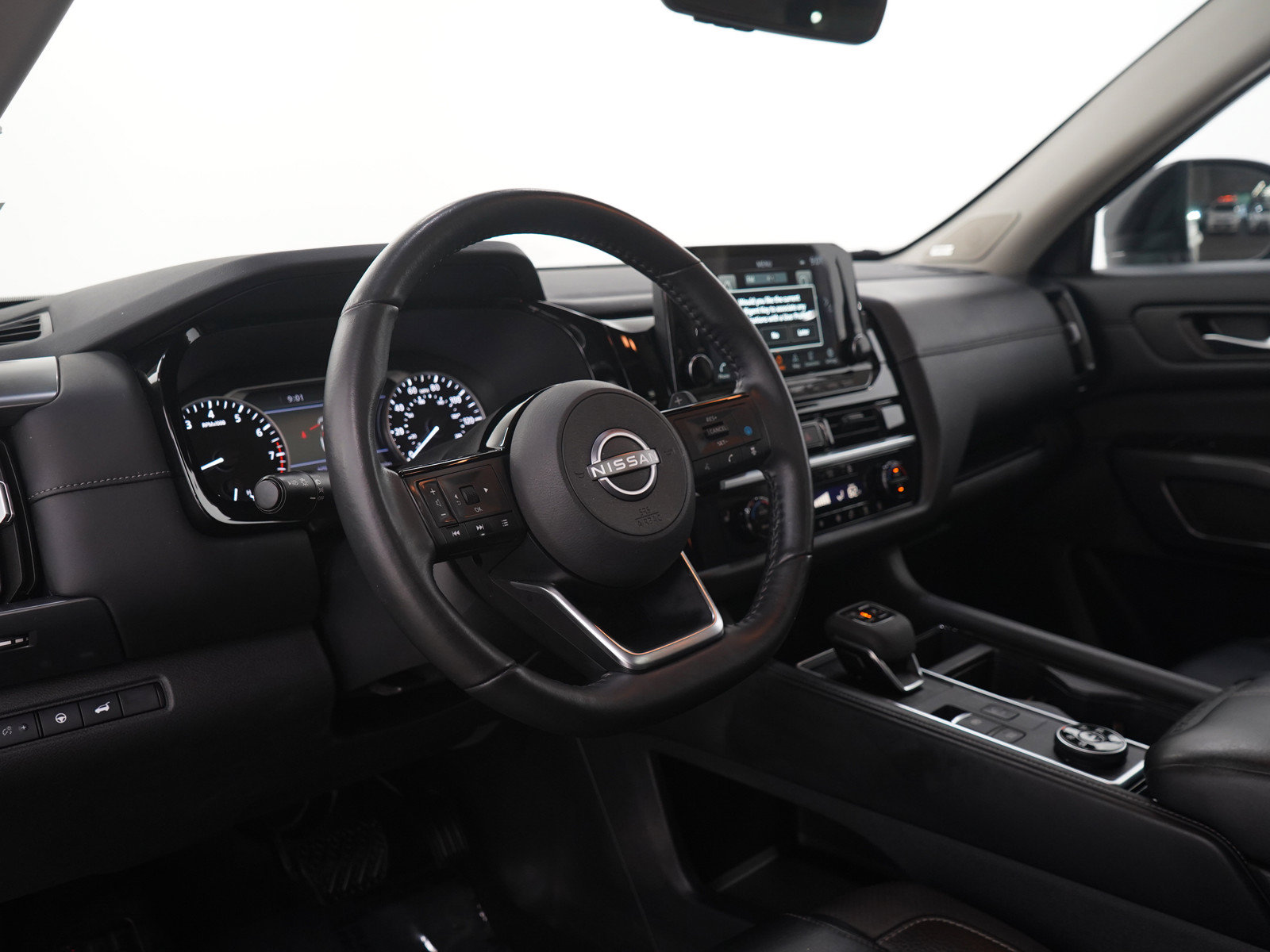 Used 2024 Nissan Pathfinder SL w/ SL Premium Package AWD/4WD image 28