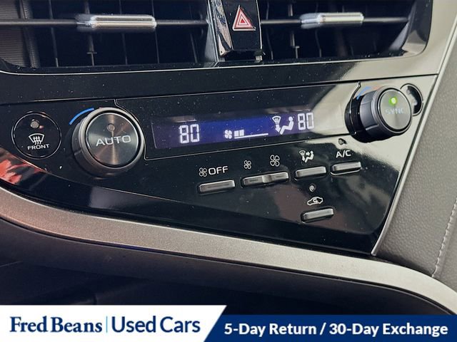 Used 2024 Toyota Camry SE image 17