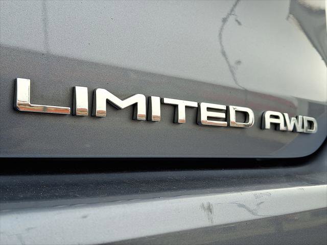 Used 2021 Toyota Highlander Limited AWD/4WD image 16