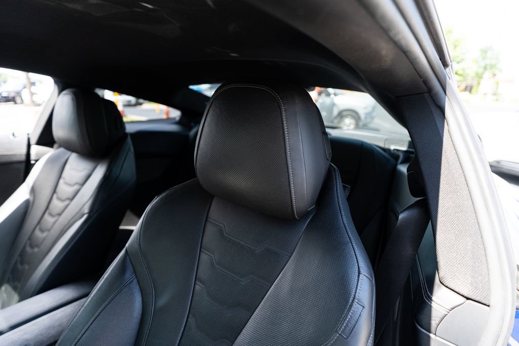 Used 2020 BMW 840i xDrive Coupe w/ M Sport Package AWD/4WD image 33