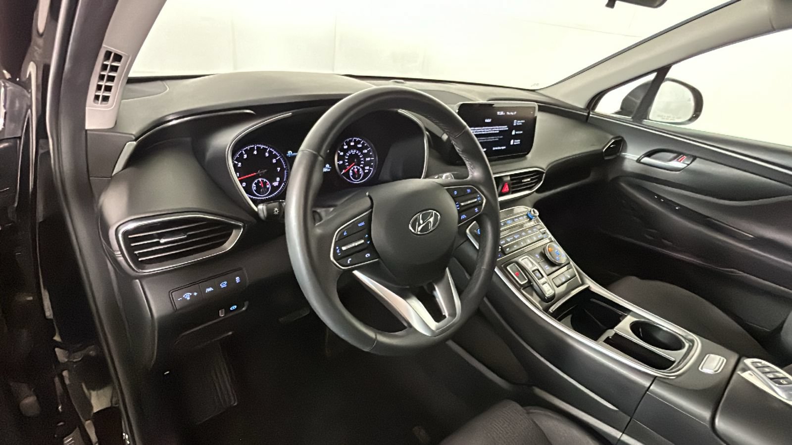 Used 2023 Hyundai Santa Fe SEL AWD/4WD image 17