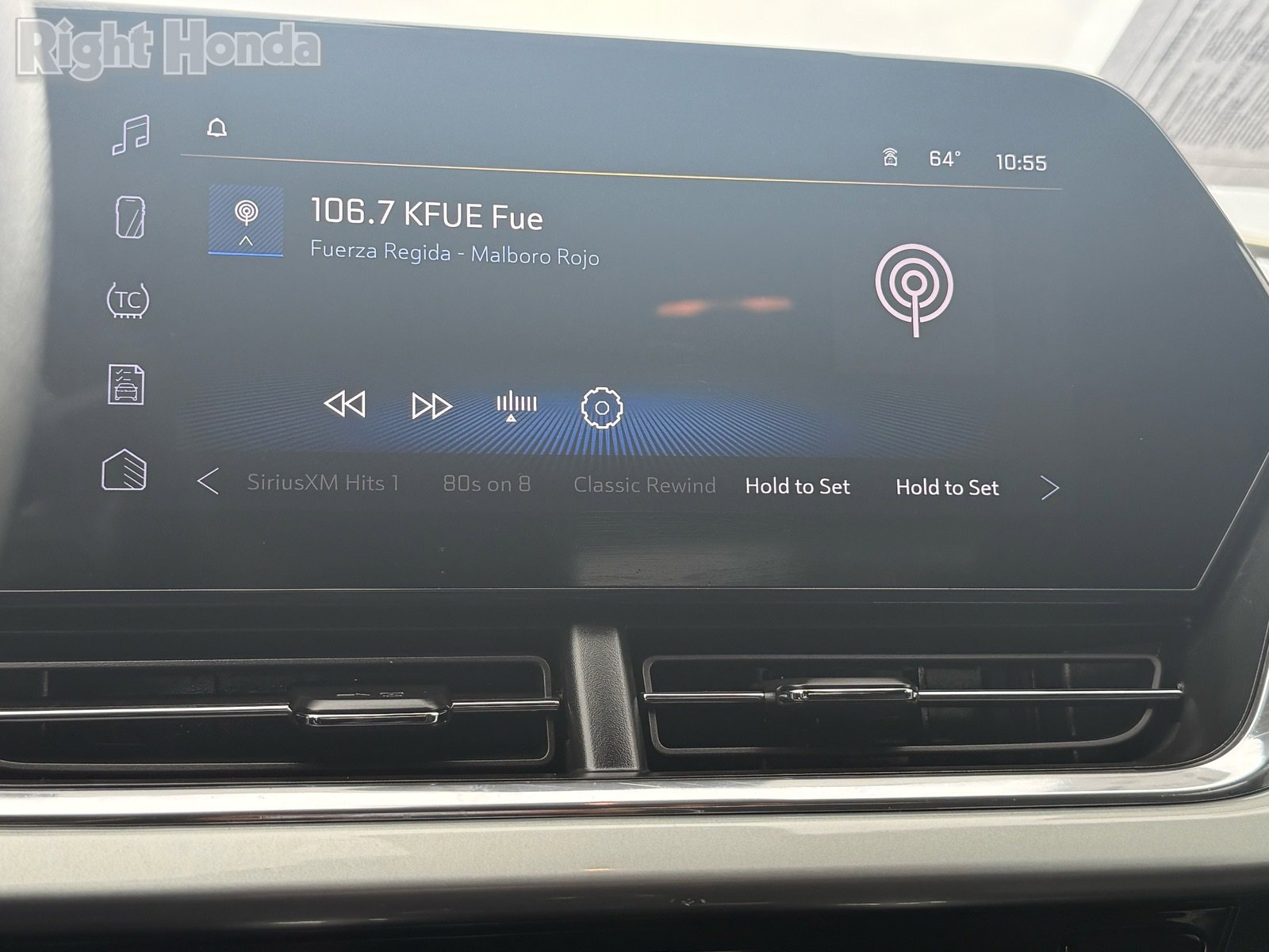 Used 2025 Chevrolet Trax LT image 20