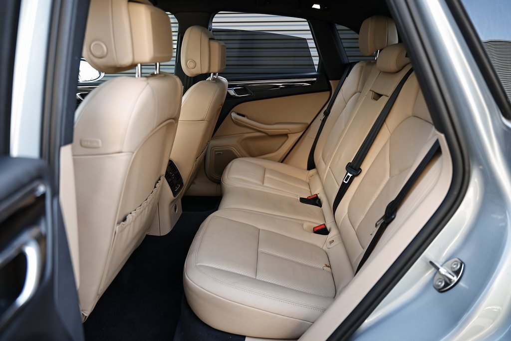 Certified 2020 Porsche Macan S image 25