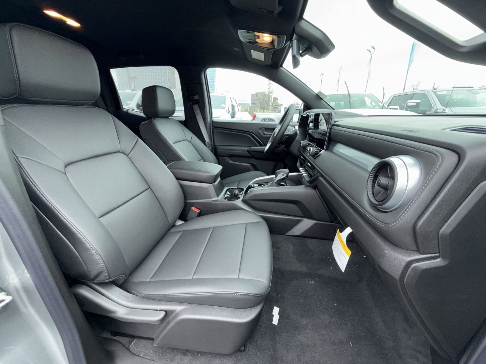 New 2026 Chevrolet Colorado LT w/ LT Convenience Package AWD/4WD image 27