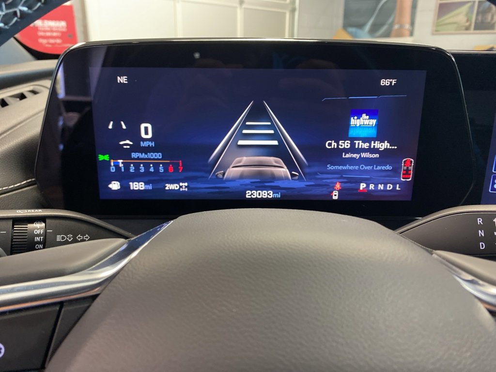 Used 2025 Chevrolet Traverse LT image 22