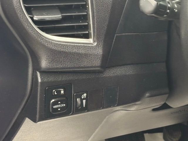 Used 2016 Toyota Corolla S image 13