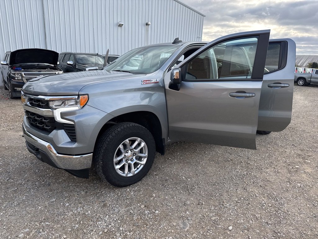 Used 2025 Chevrolet Silverado 1500 LT image 26