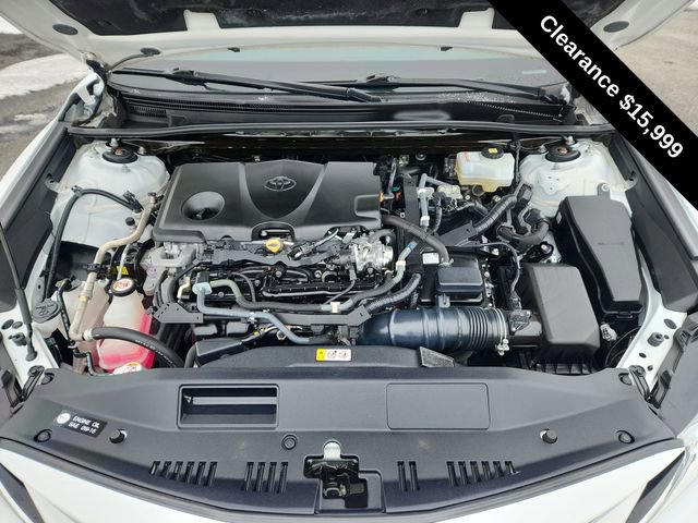 Used 2022 Toyota Camry LE FWD image 13