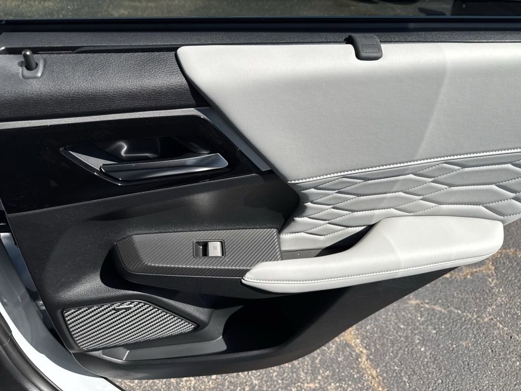 New 2026 Mitsubishi Outlander SEL FWD image 35