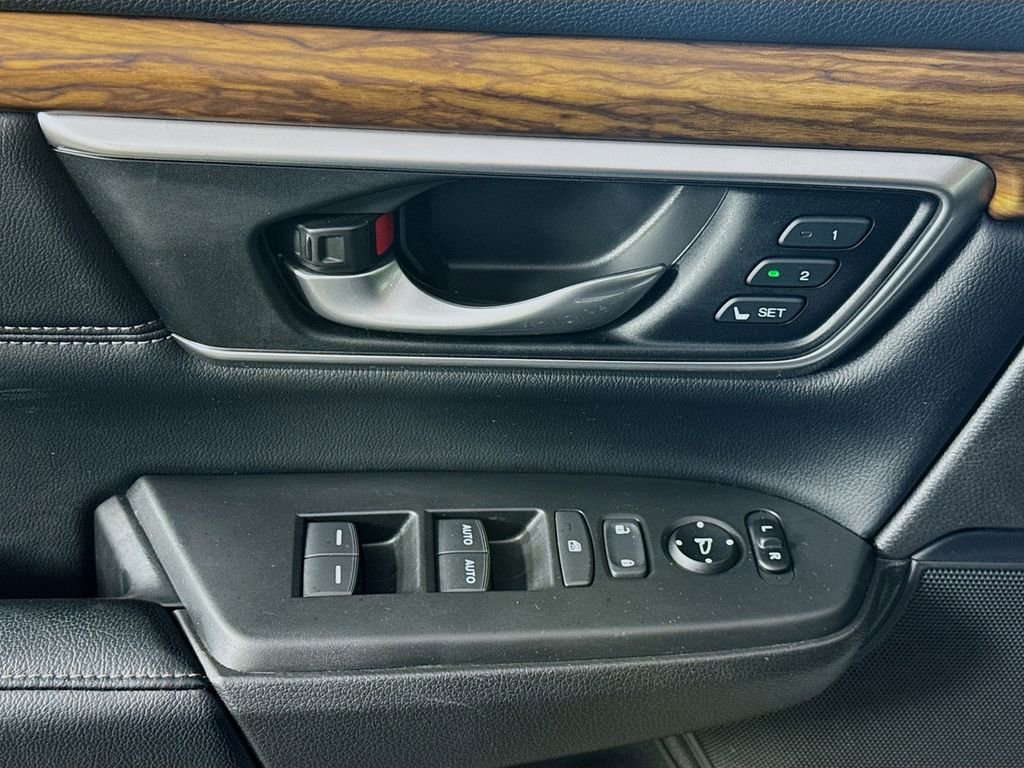 Used 2019 Honda CR-V Touring image 21