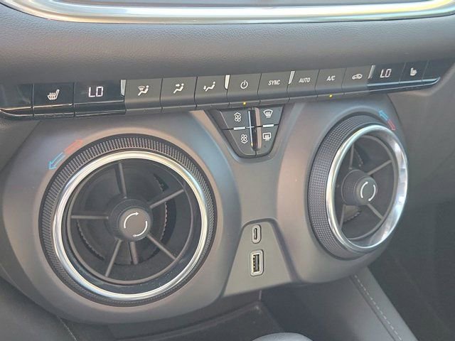 Used 2019 Chevrolet Blazer LT w/ Sound & Technology Package image 28