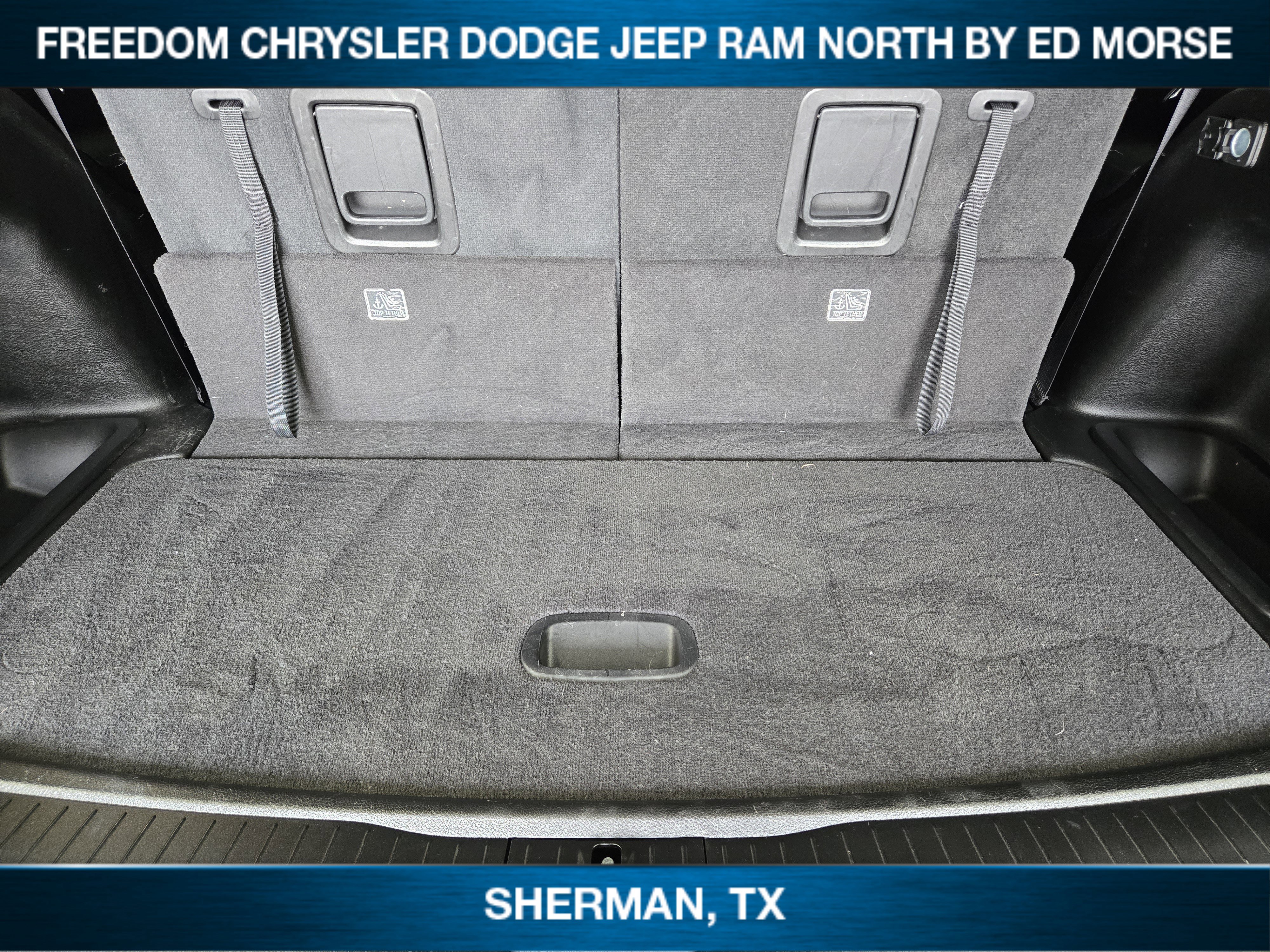 Used 2023 Jeep Grand Cherokee L Laredo image 24