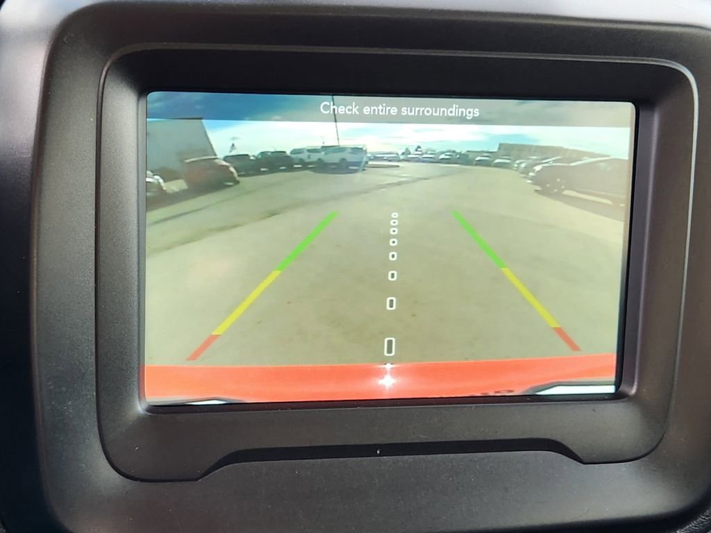 Used 2021 Jeep Renegade Latitude w/ Convenience Group image 22