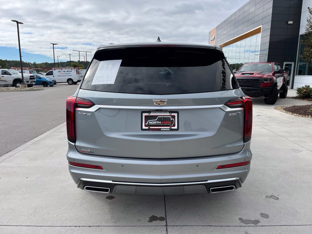 Used 2025 Cadillac XT6 Luxury w/ LPO, Floor Liner Package AWD/4WD image 21