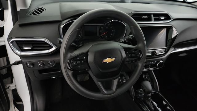 Used 2022 Chevrolet TrailBlazer LT w/ Convenience Package image 13