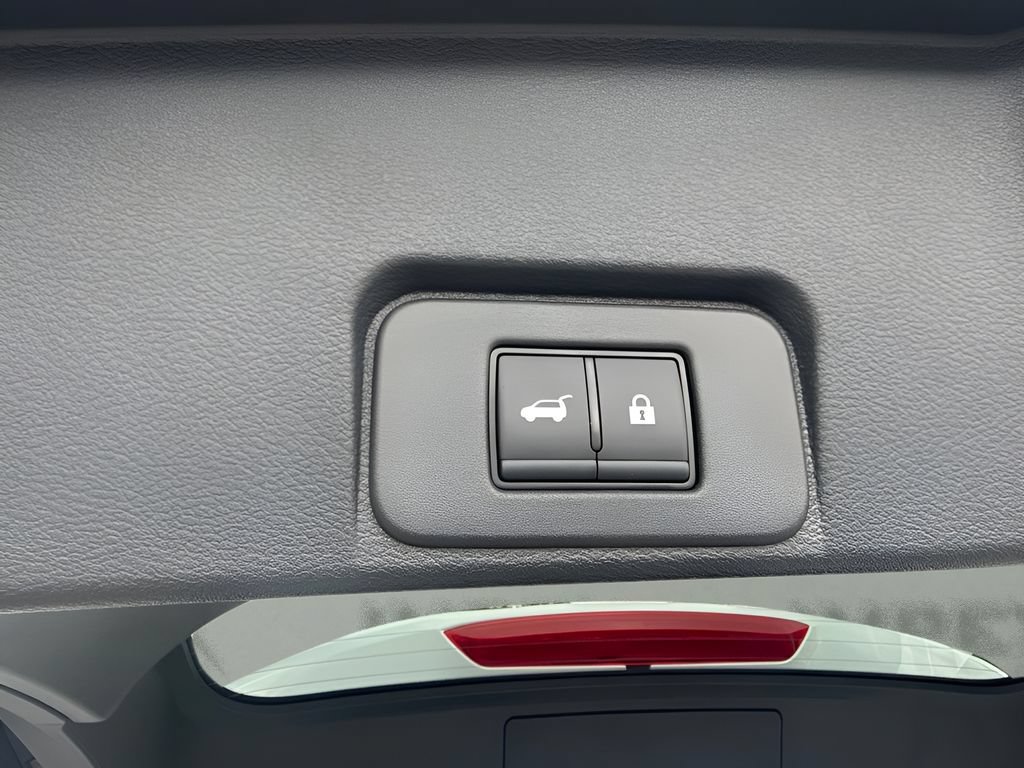 Used 2026 Nissan Rogue SV AWD/4WD image 23