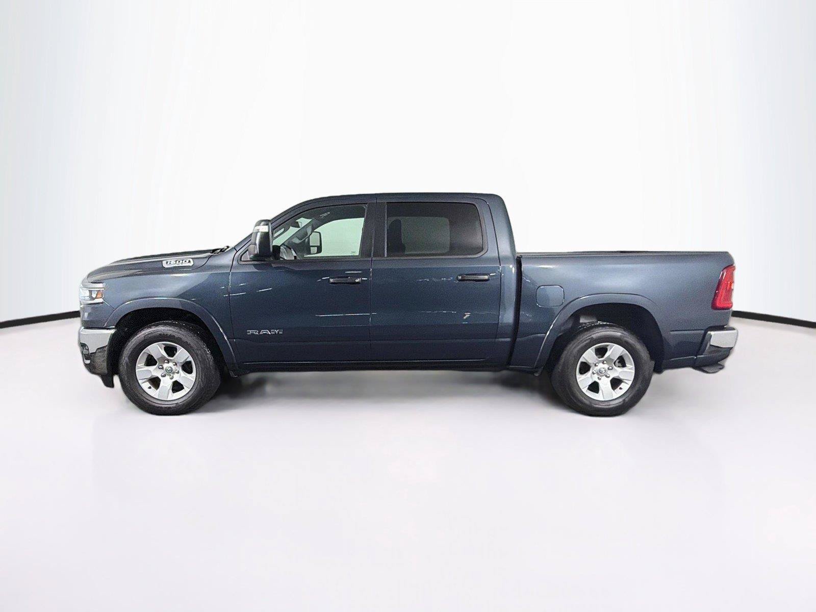 Used 2025 RAM 1500 Big Horn AWD/4WD image 8