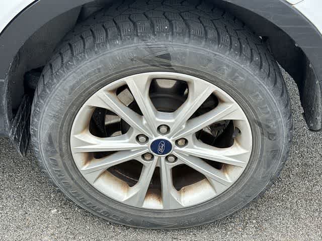 Used 2017 Ford Escape SE AWD/4WD image 5