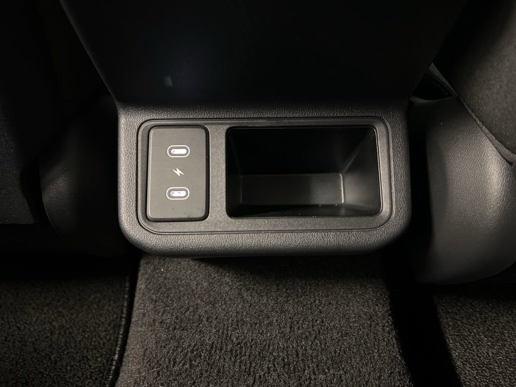 Used 2025 Kia K4 LXS image 31