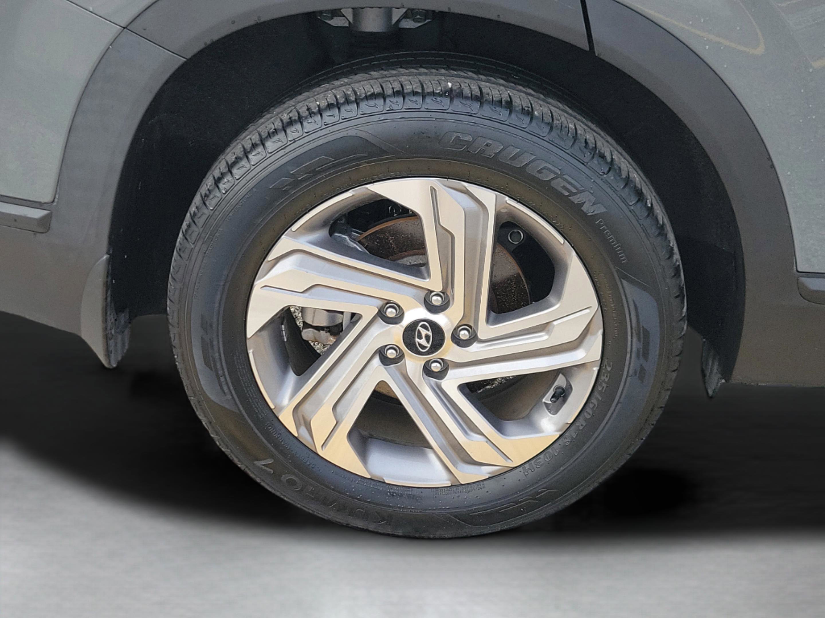 Certified 2023 Hyundai Santa Fe SEL w/ Cargo Package image 5