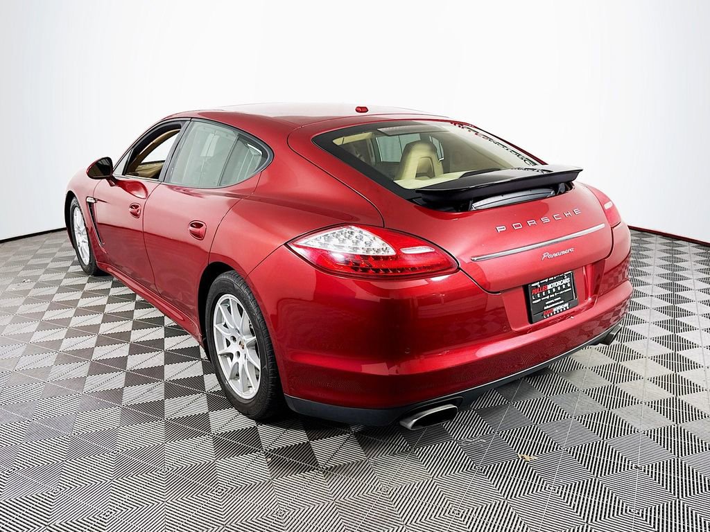 Used 2013 Porsche Panamera 4 image 5