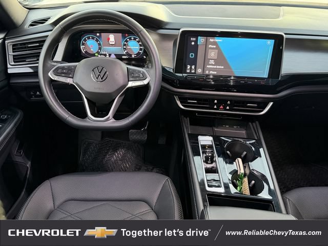 Used 2024 Volkswagen Atlas Cross Sport SE FWD image 13