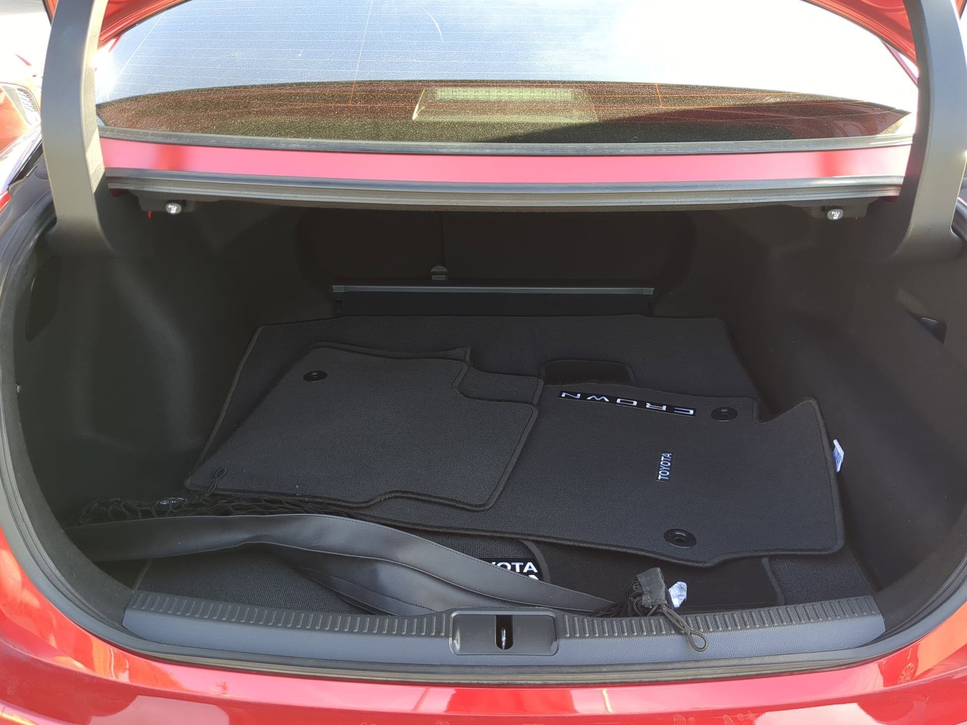 Used 2023 Toyota Crown Limited image 29