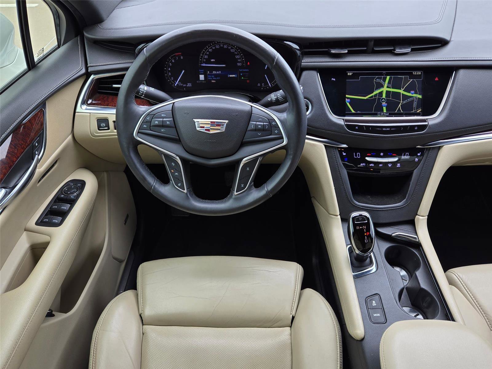 Used 2017 Cadillac XT5 Premium Luxury FWD image 14