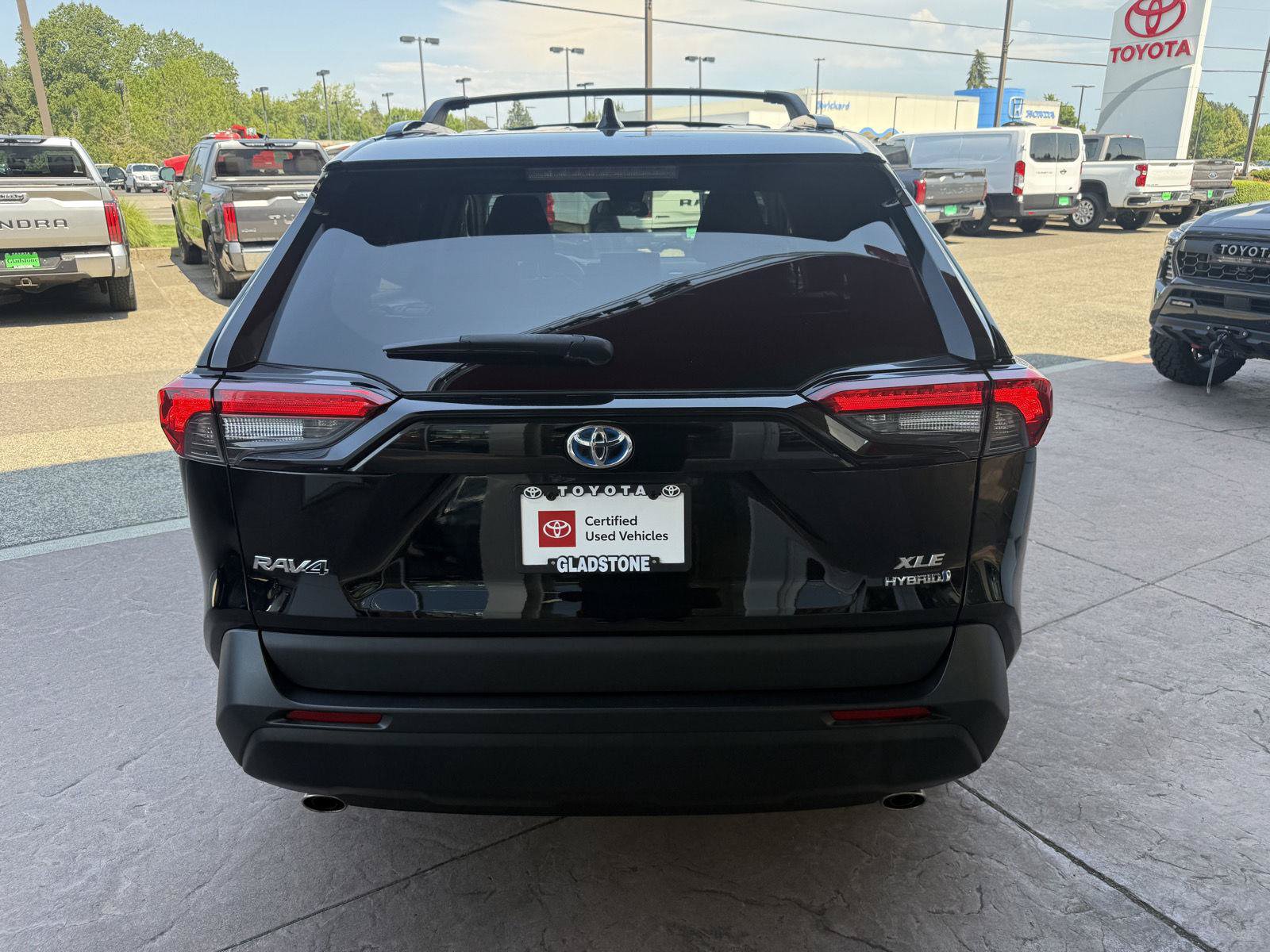 Certified 2021 Toyota RAV4 XLE w/ Carpet Mat Package (TMS) AWD/4WD image 7