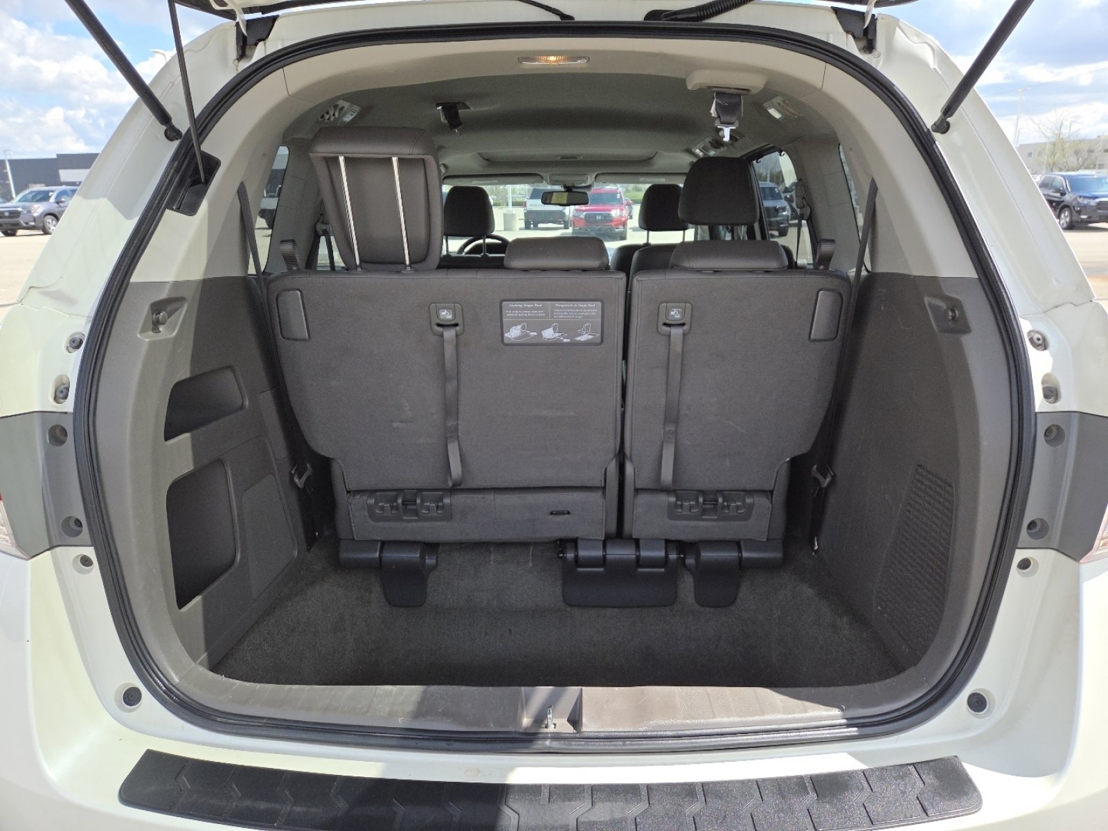Used 2015 Honda Odyssey EX-L image 18