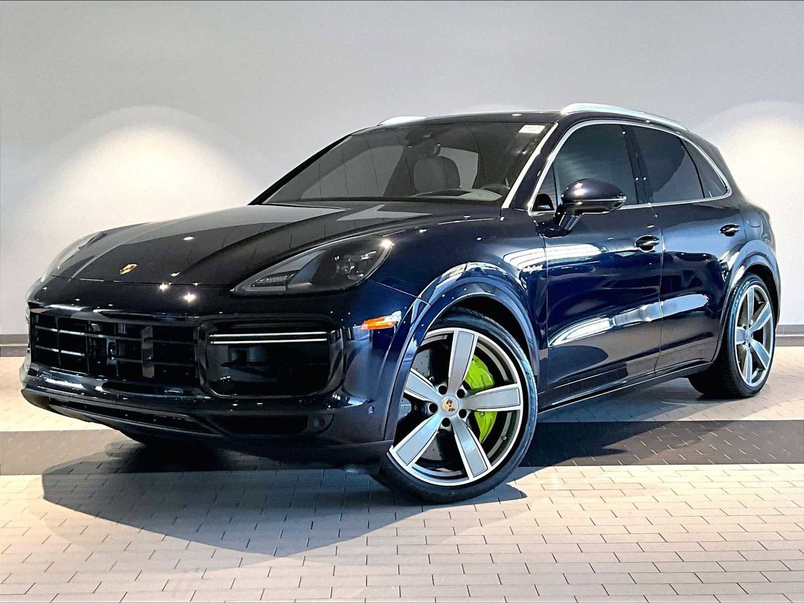 Used 2023 Porsche Cayenne Turbo S image 1