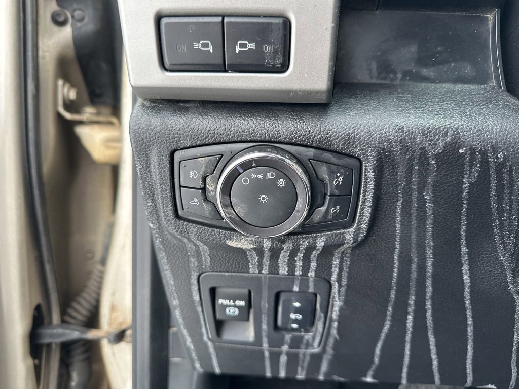 Used 2018 Ford F150 Lariat w/ Equipment Group 502A Luxury image 18