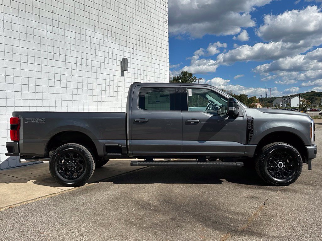 New 2027 Ford F250 Lariat w/ Black Appearance Package AWD/4WD image 4