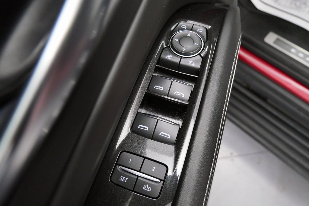 Used 2023 Cadillac Escalade ESV V image 14