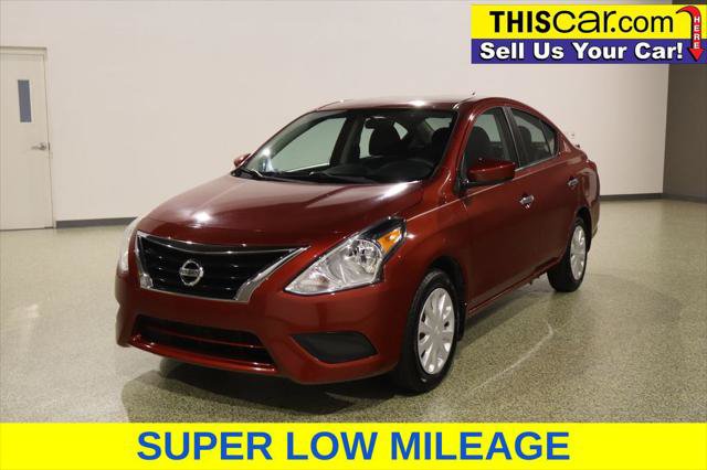 Used 2016 Nissan Versa SV FWD image 4