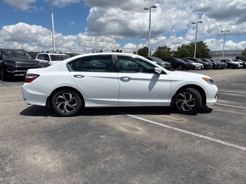 Used 2016 Honda Accord LX image 9