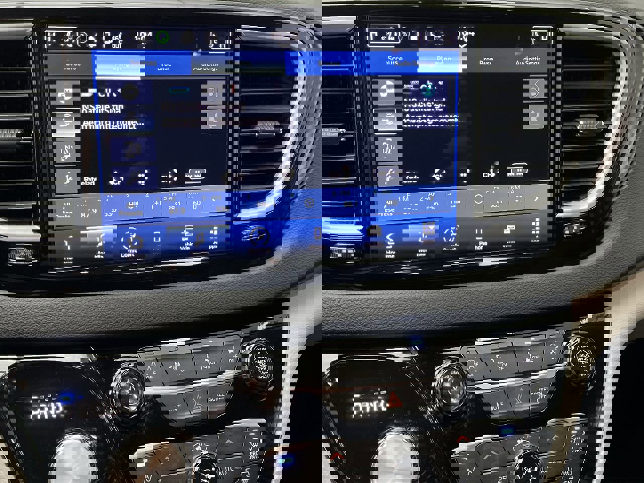 Used 2024 Chrysler Pacifica Touring-L image 17