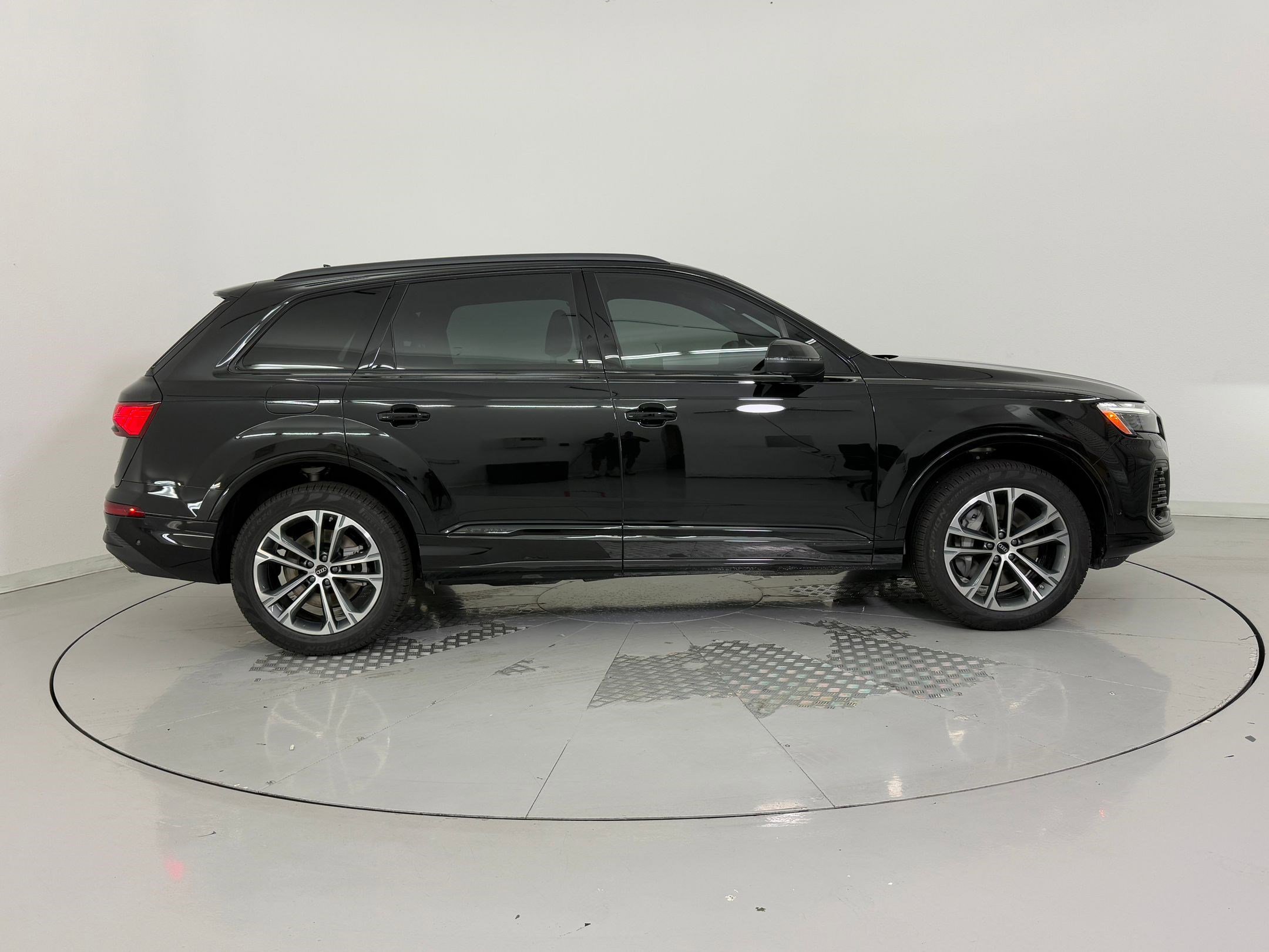 New 2026 Audi Q7 2.0T Premium image 8