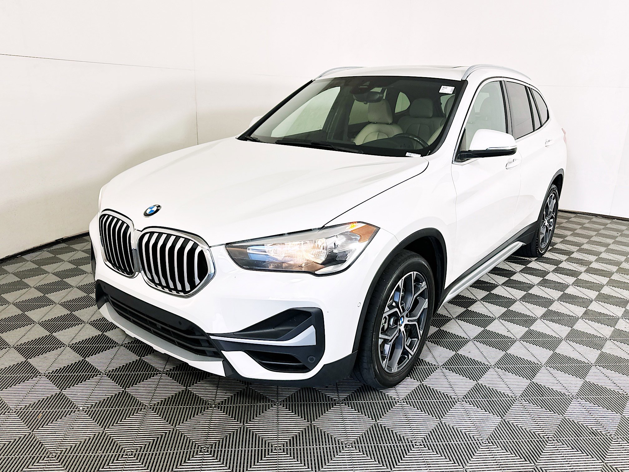 Used 2021 BMW X1 sDrive28i w/ Convenience Package FWD image 7