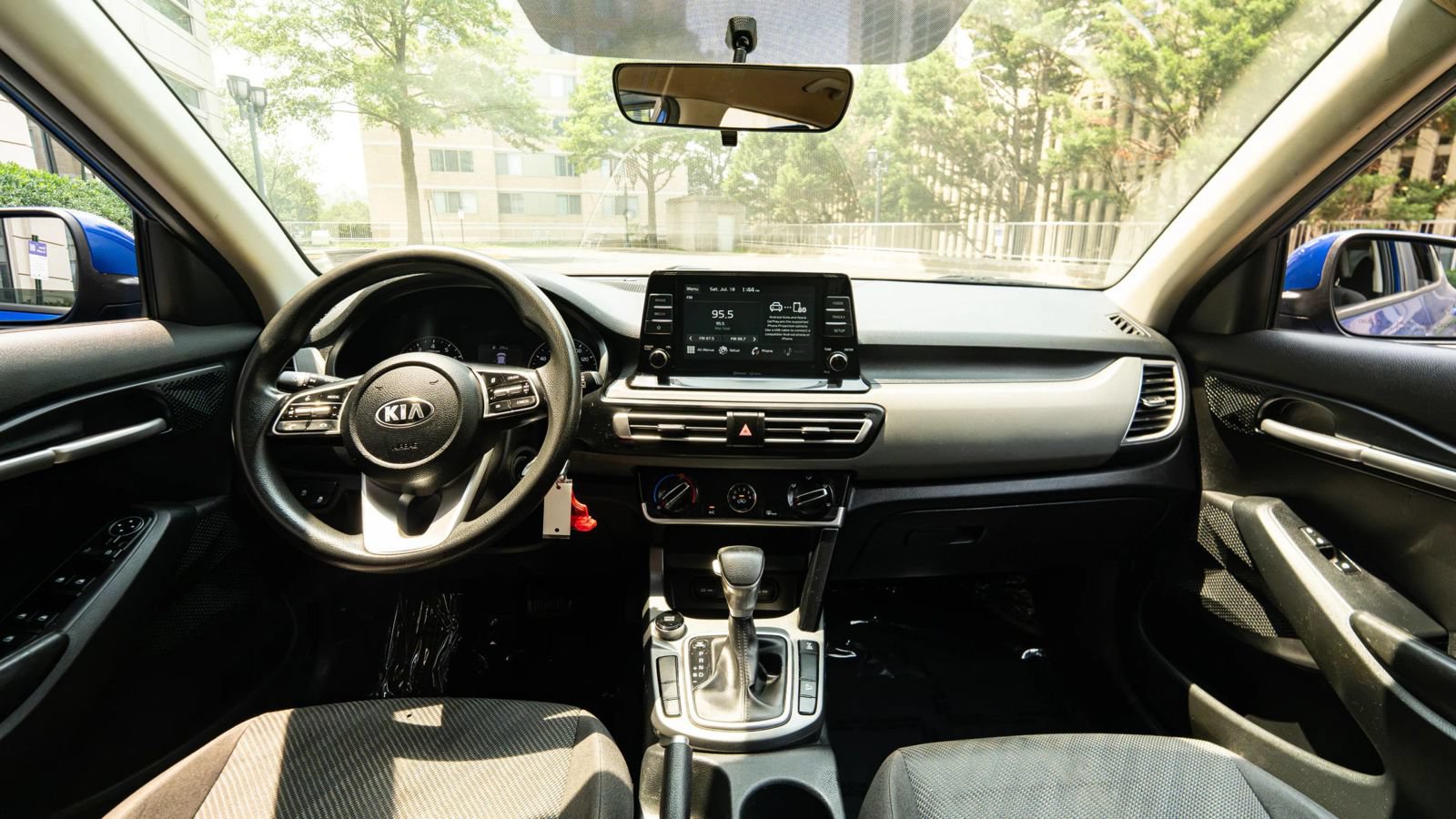 Used 2021 Kia Seltos LX AWD/4WD image 24