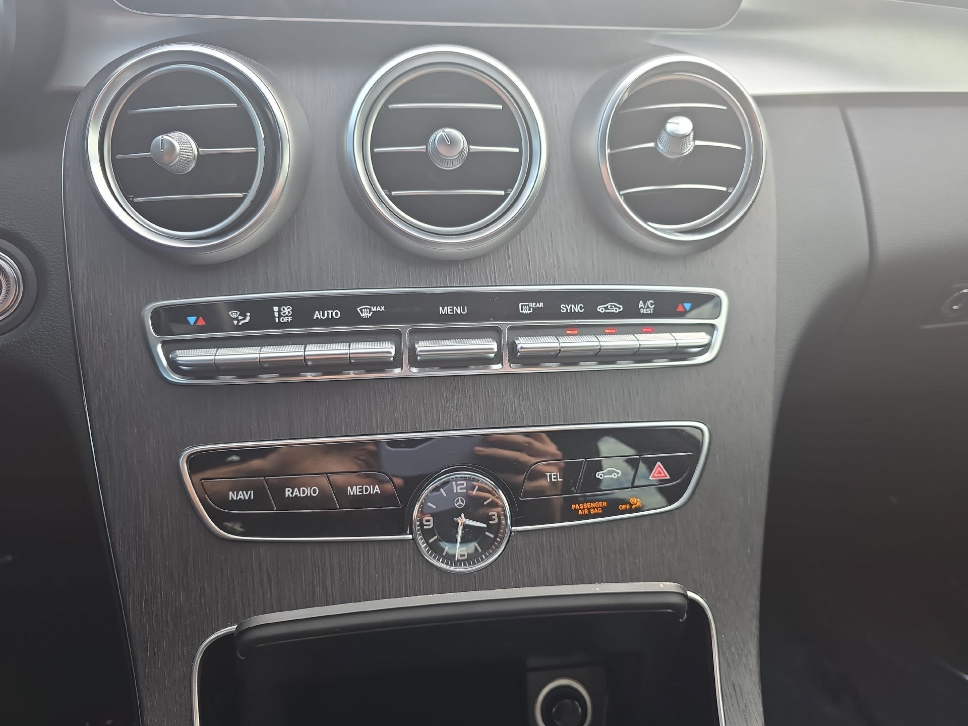 Certified 2020 Mercedes-Benz C 300 4MATIC Sedan image 24