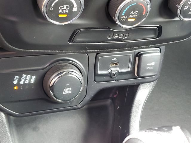 Used 2018 Jeep Renegade Sport w/ Power & Air Group AWD/4WD image 20