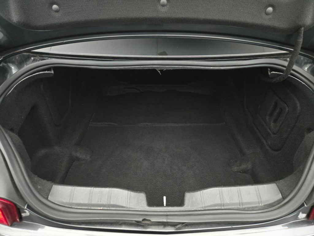 Used 2018 Chevrolet Camaro LT w/ RS Package image 11