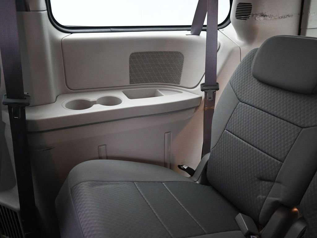 Used 2010 Dodge Grand Caravan SE w/ Climate Group FWD image 22